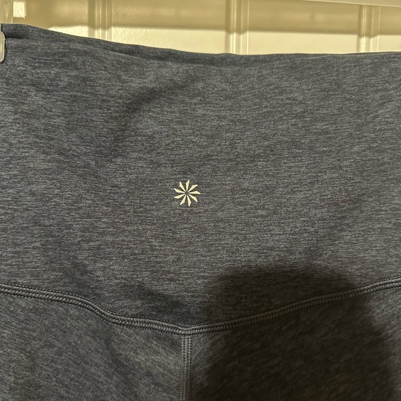 Athleta SALUTATION STASH POCKET SOFTLUXE TIGHT size 3x - Picture 7 of 8